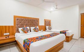 Fabhotel Sr Inn
